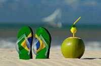 Praia, agua de coco...