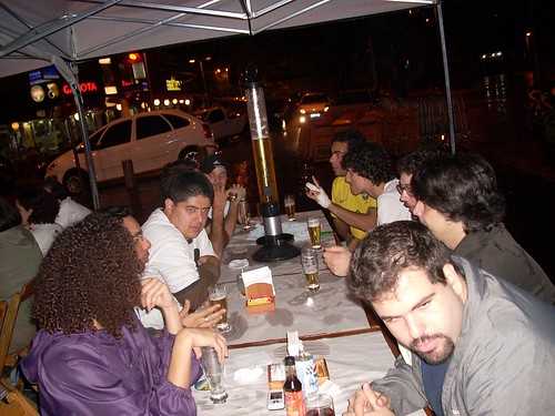 Galera bebendo no Buxixo